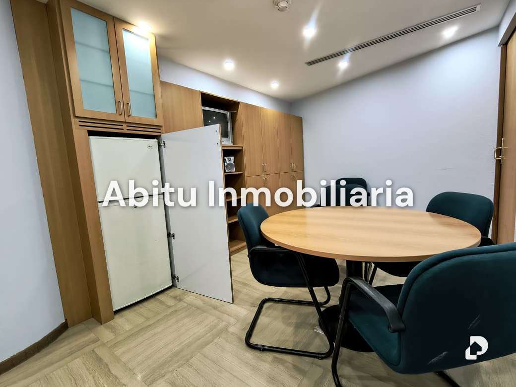 Oficina en Chacao, Caracas – 12