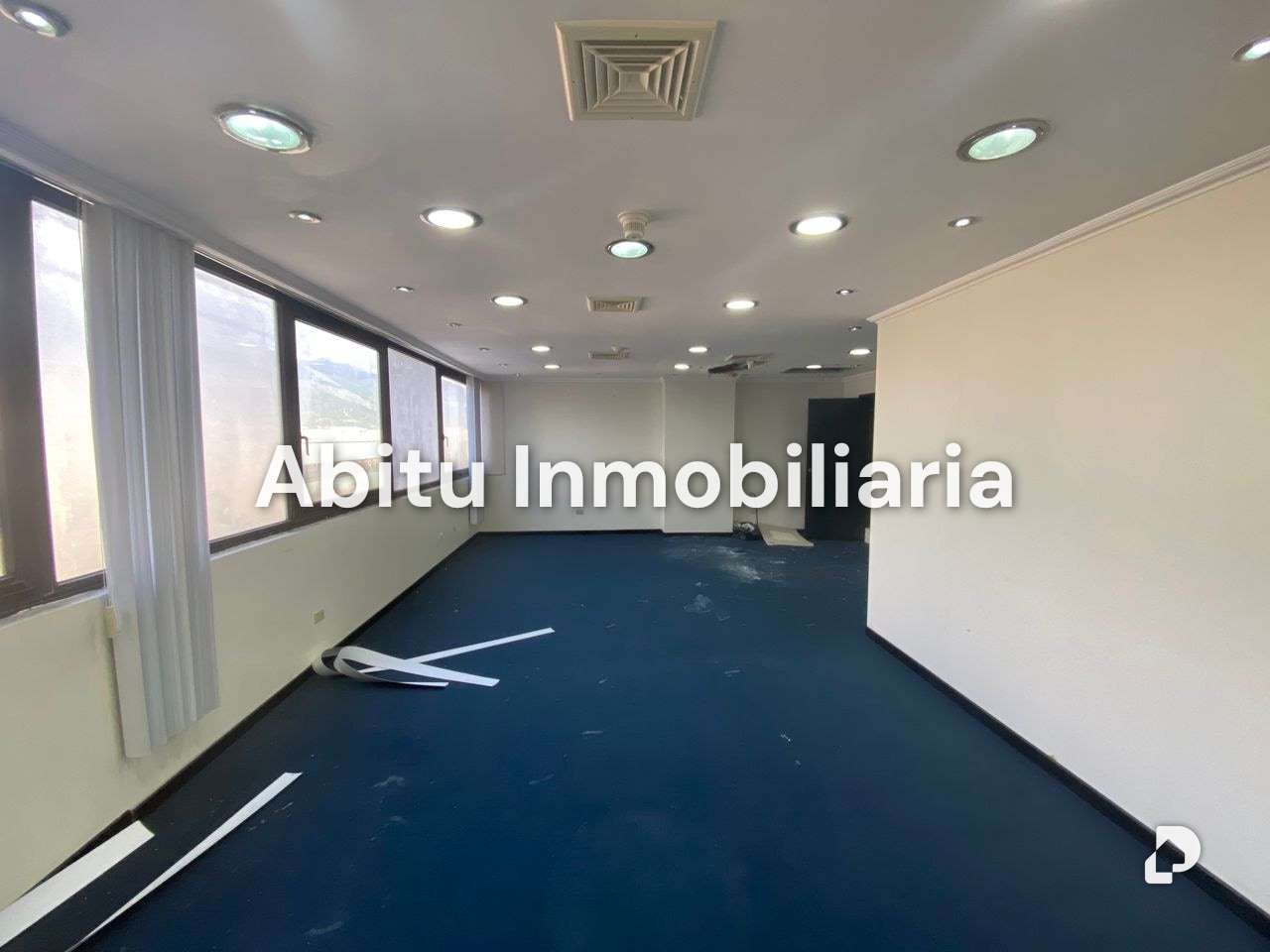 Oficina en Chuao, Caracas – 6