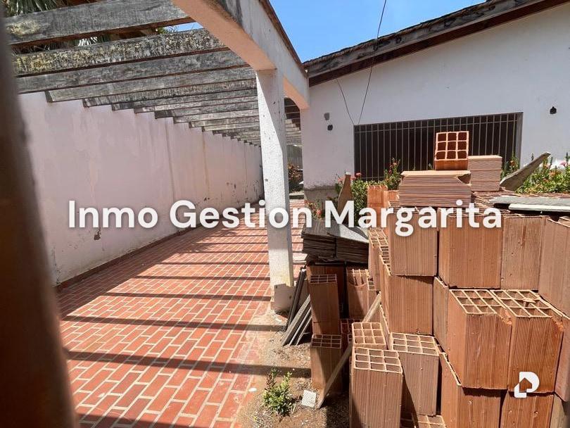 Casa en Jorge Coll., Pampatar – 5