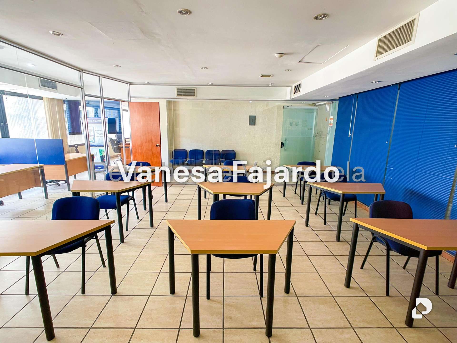 Oficina en El Rosal, Caracas – 15