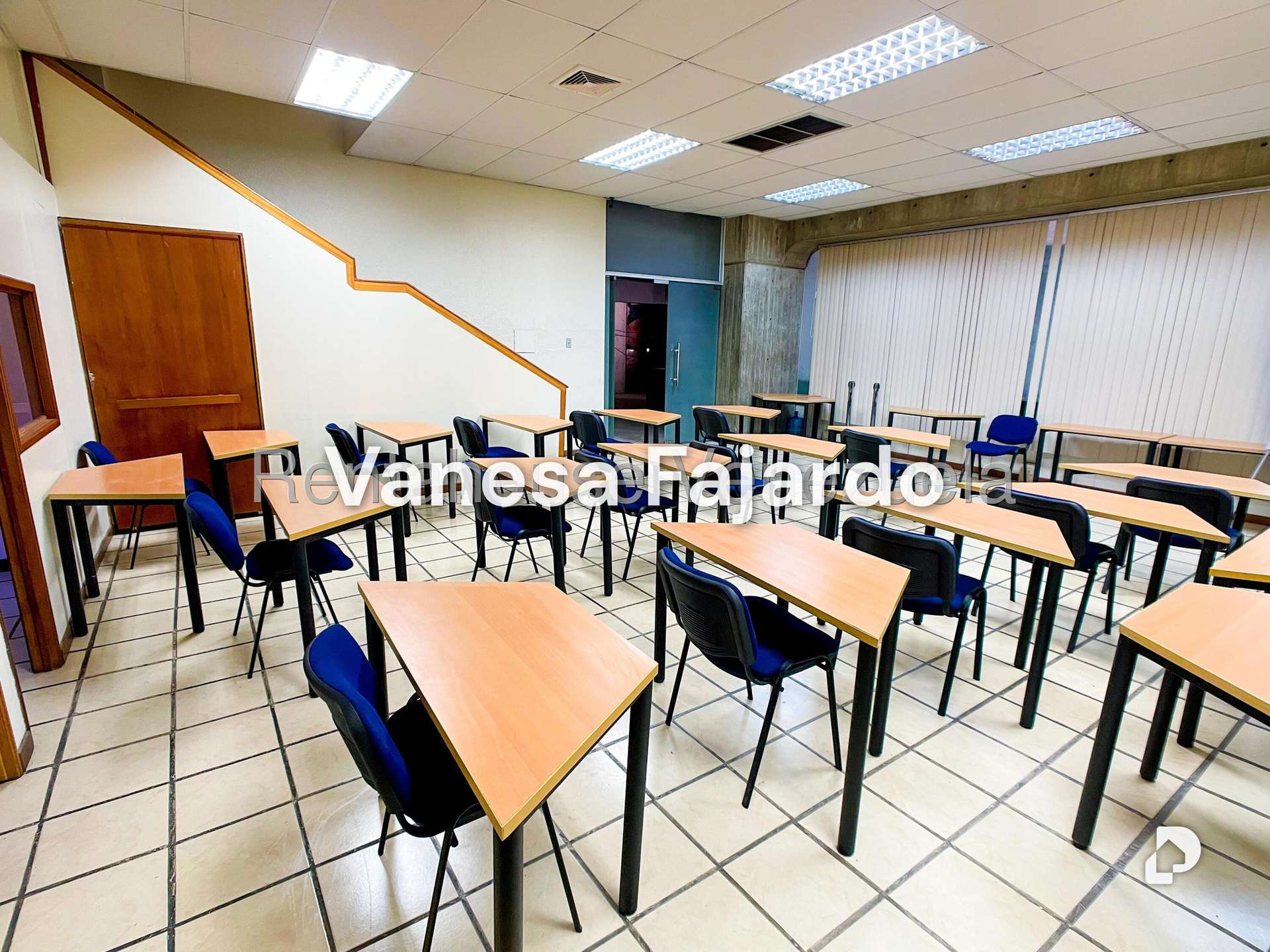 Oficina en El Rosal, Caracas – 23