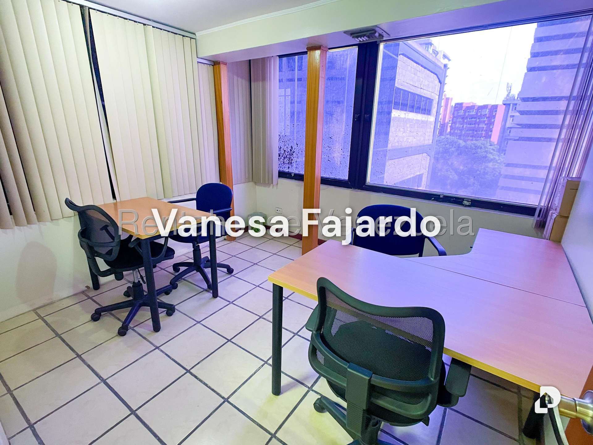Oficina en El Rosal, Caracas – 17