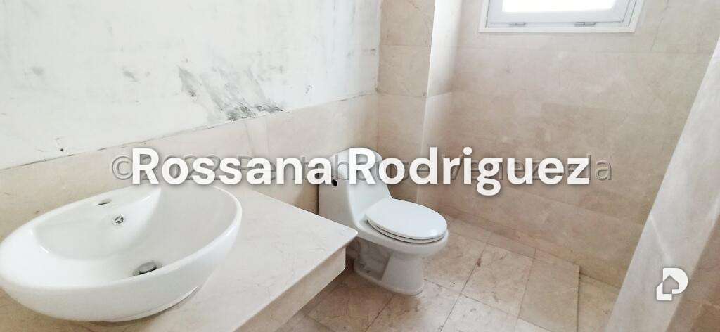 Apartamento en Campo Alegre, Caracas – 26