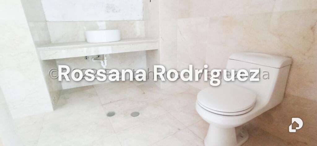 Apartamento en Campo Alegre, Caracas – 21