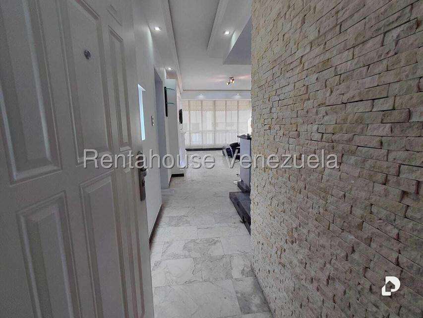 Apartamento en Los Palos Grandes, Caracas – 4