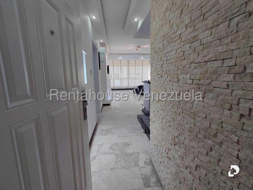 Apartamento en Los Palos Grandes, Caracas – 4