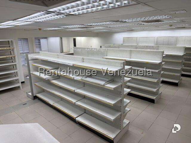 Local comercial en El Cafetal, Caracas – 20