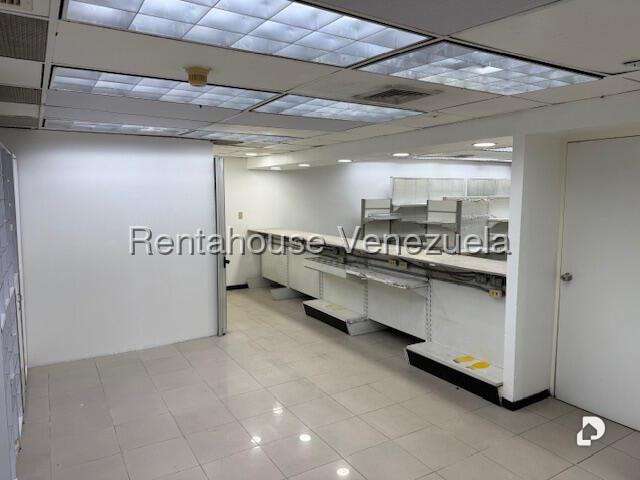 Local comercial en El Cafetal, Caracas – 8