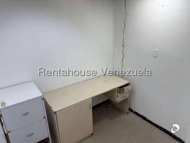 Local comercial en El Cafetal, Caracas – 3
