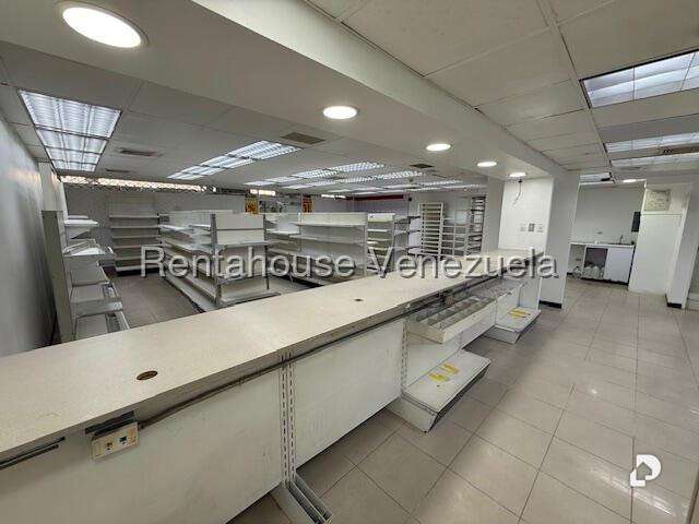 Local comercial en El Cafetal, Caracas – 1