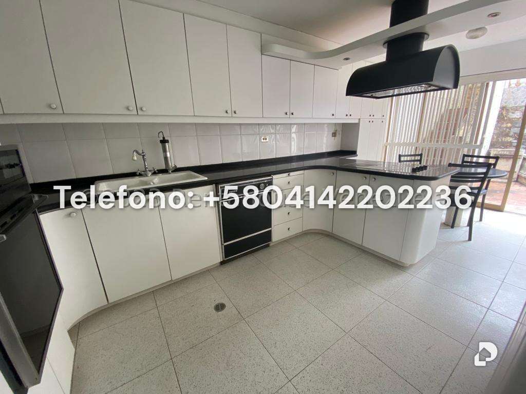 Casa en La Tahona, Caracas – 7