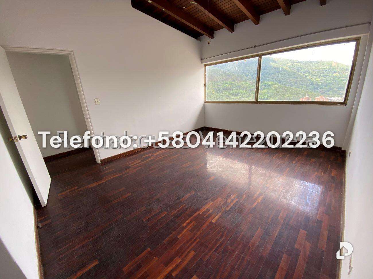 Casa en La Tahona, Caracas – 12