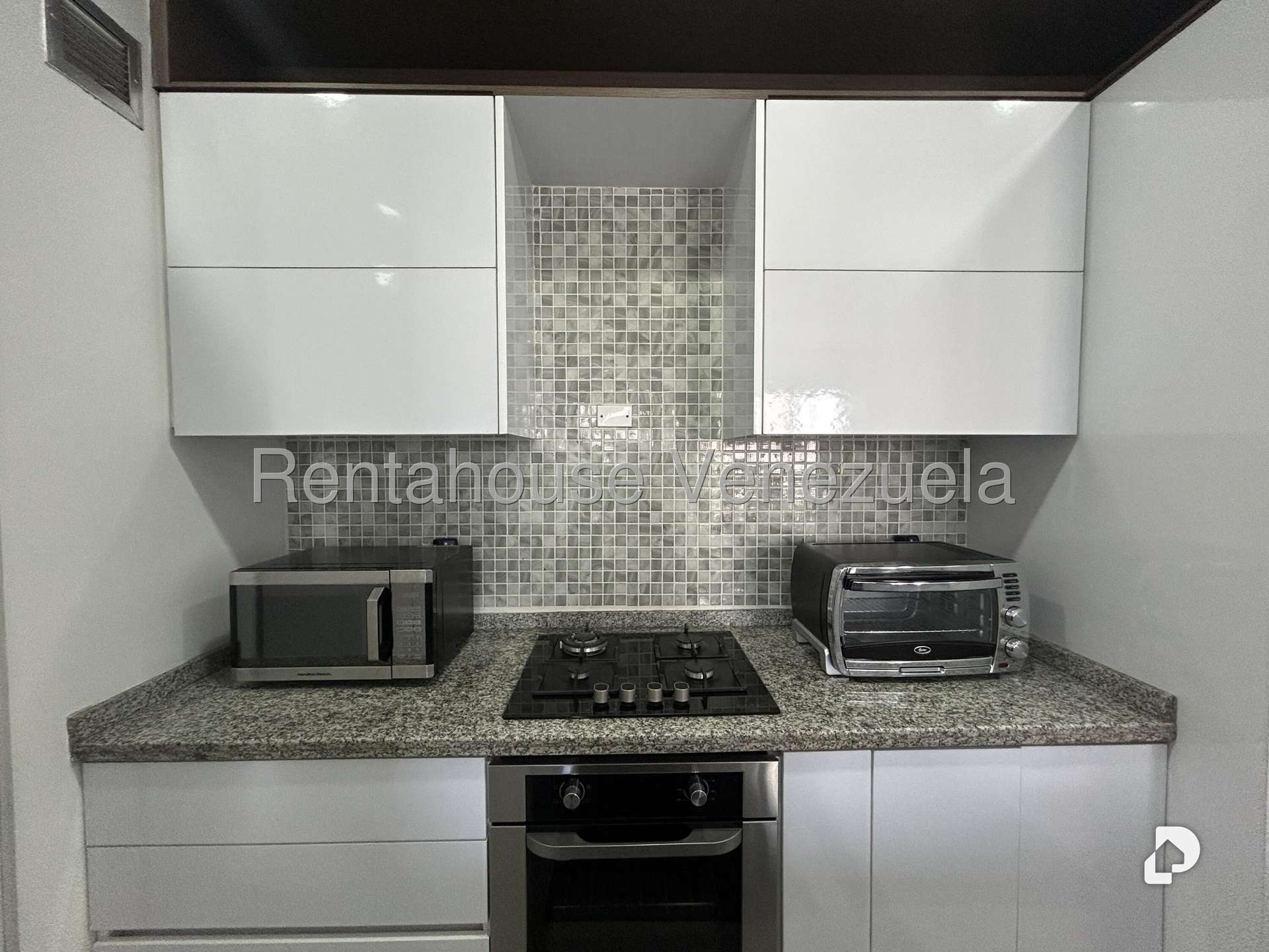 Apartamento en Los Naranjos de las Mercedes, Caracas – 16