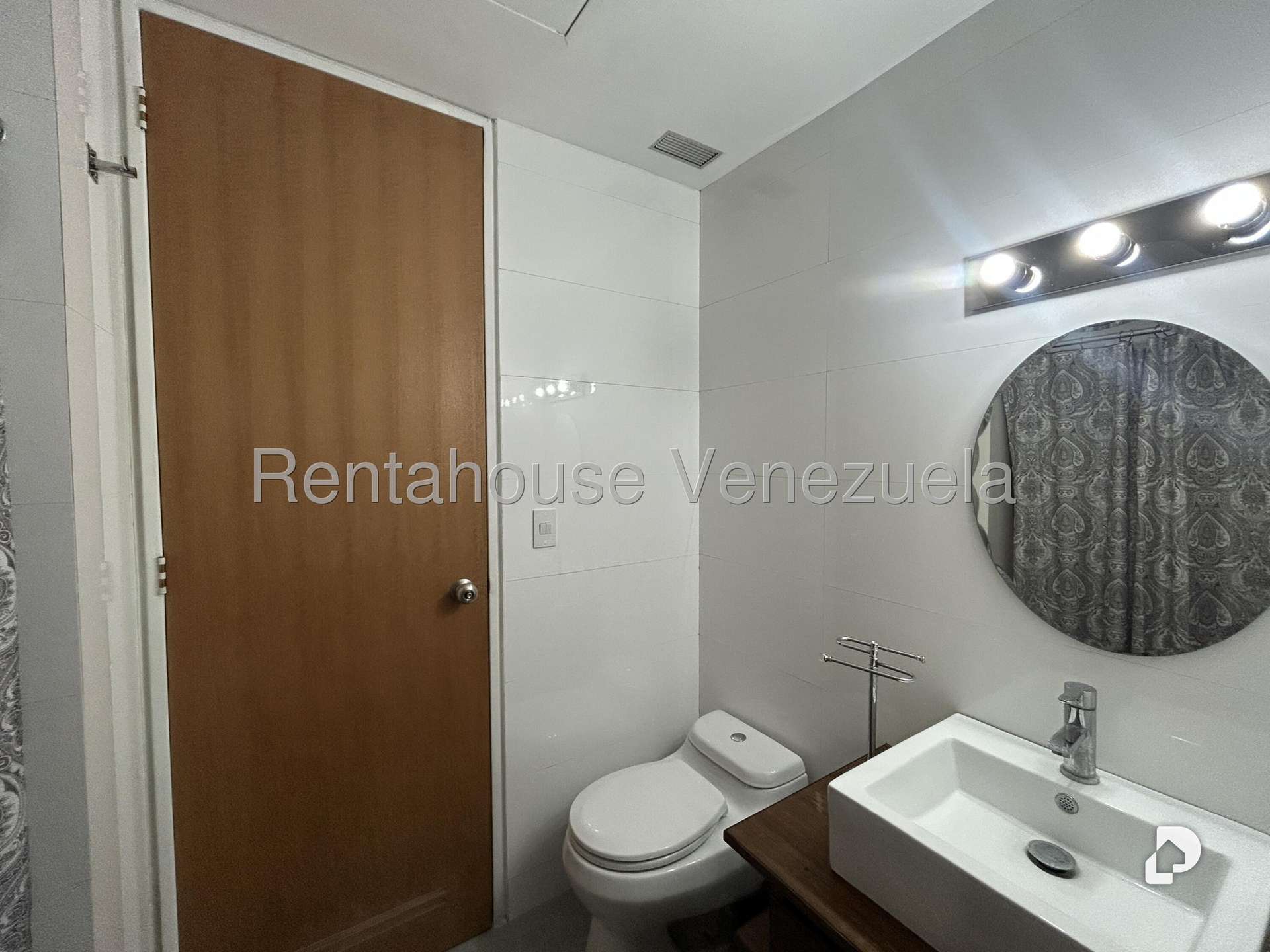 Apartamento en Los Naranjos de las Mercedes, Caracas – 14