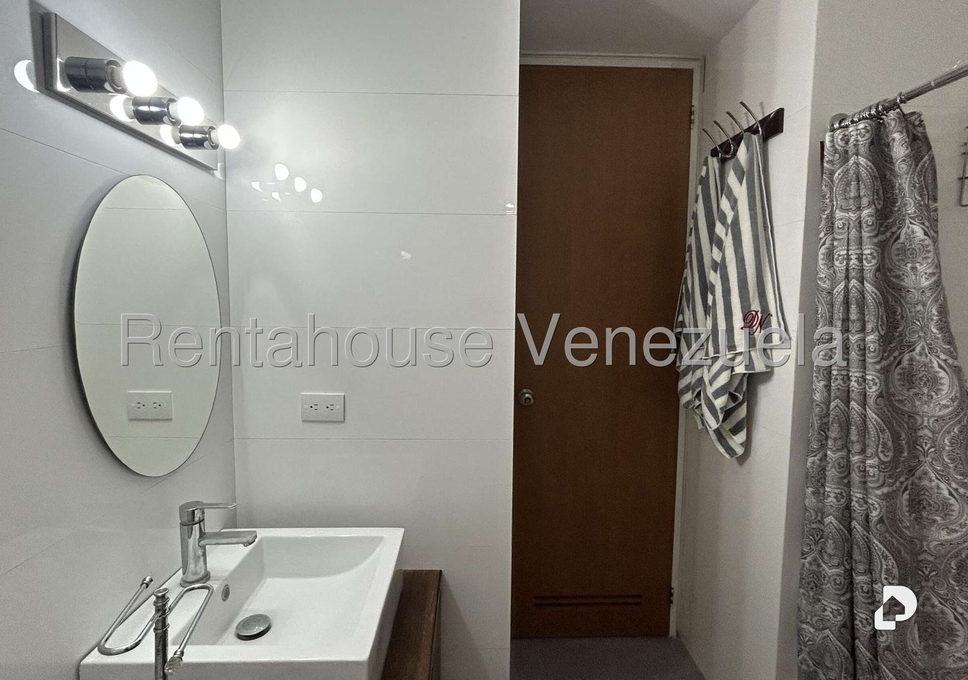 Apartamento en Los Naranjos de las Mercedes, Caracas – 13