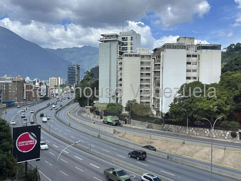 Apartamento en Los Naranjos de las Mercedes, Caracas - 1