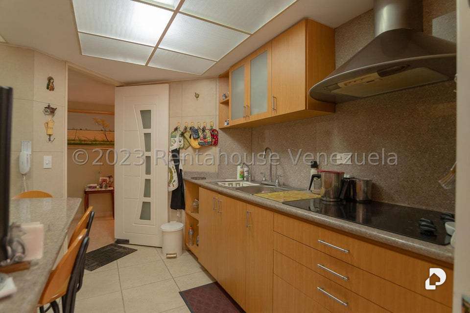 Apartamento en Campo Alegre, Caracas – 8