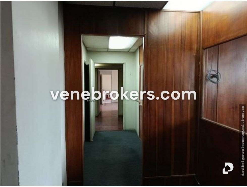 Office in Av. Urdaneta, Caracas – 12