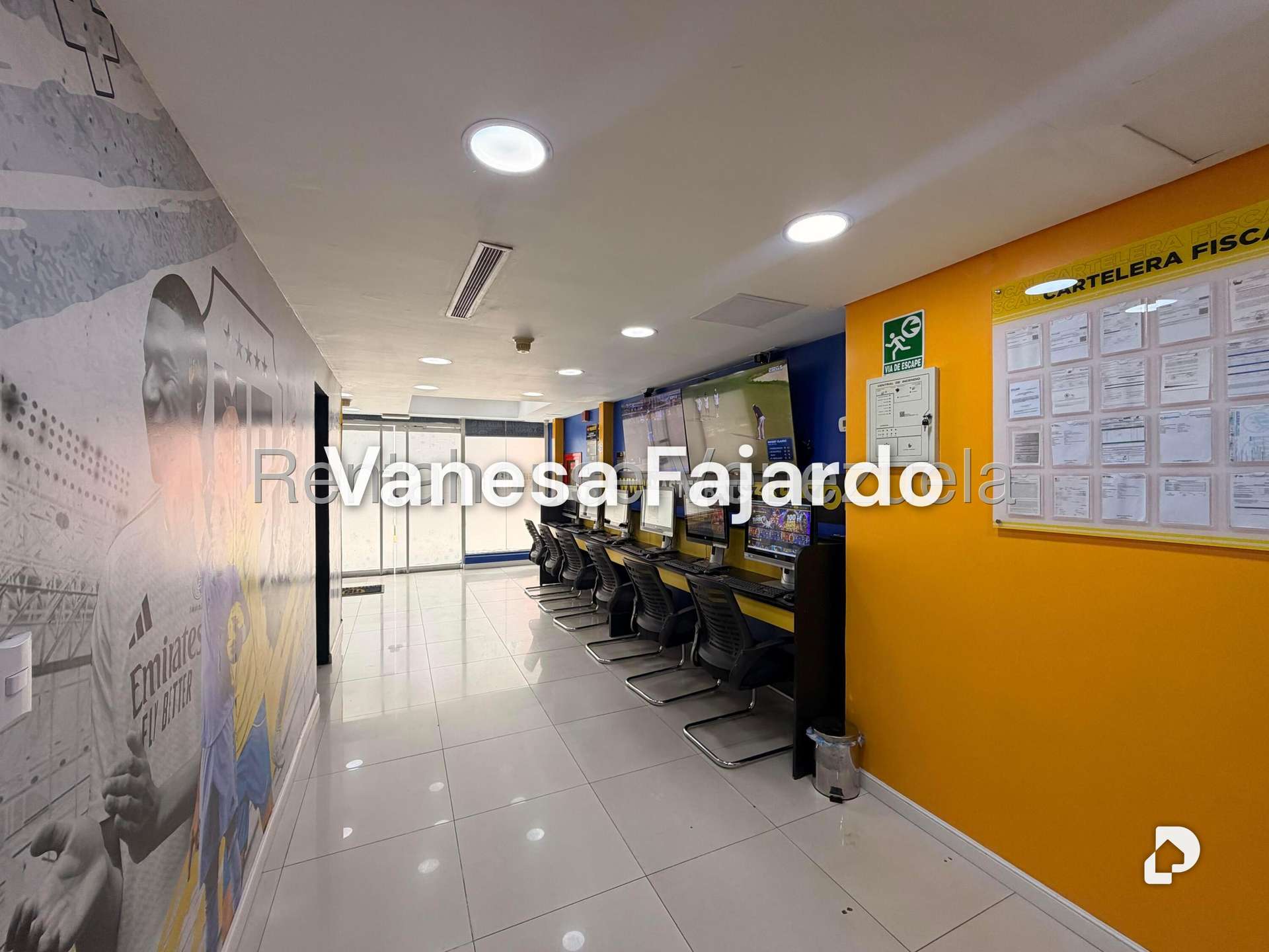 Local comercial en Las Mercedes, Caracas – 26