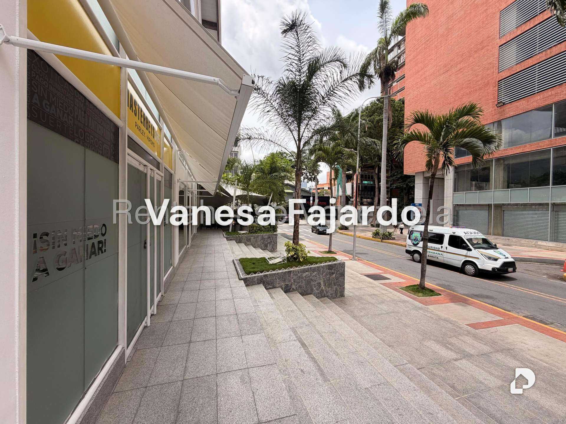Local comercial en Las Mercedes, Caracas – 3