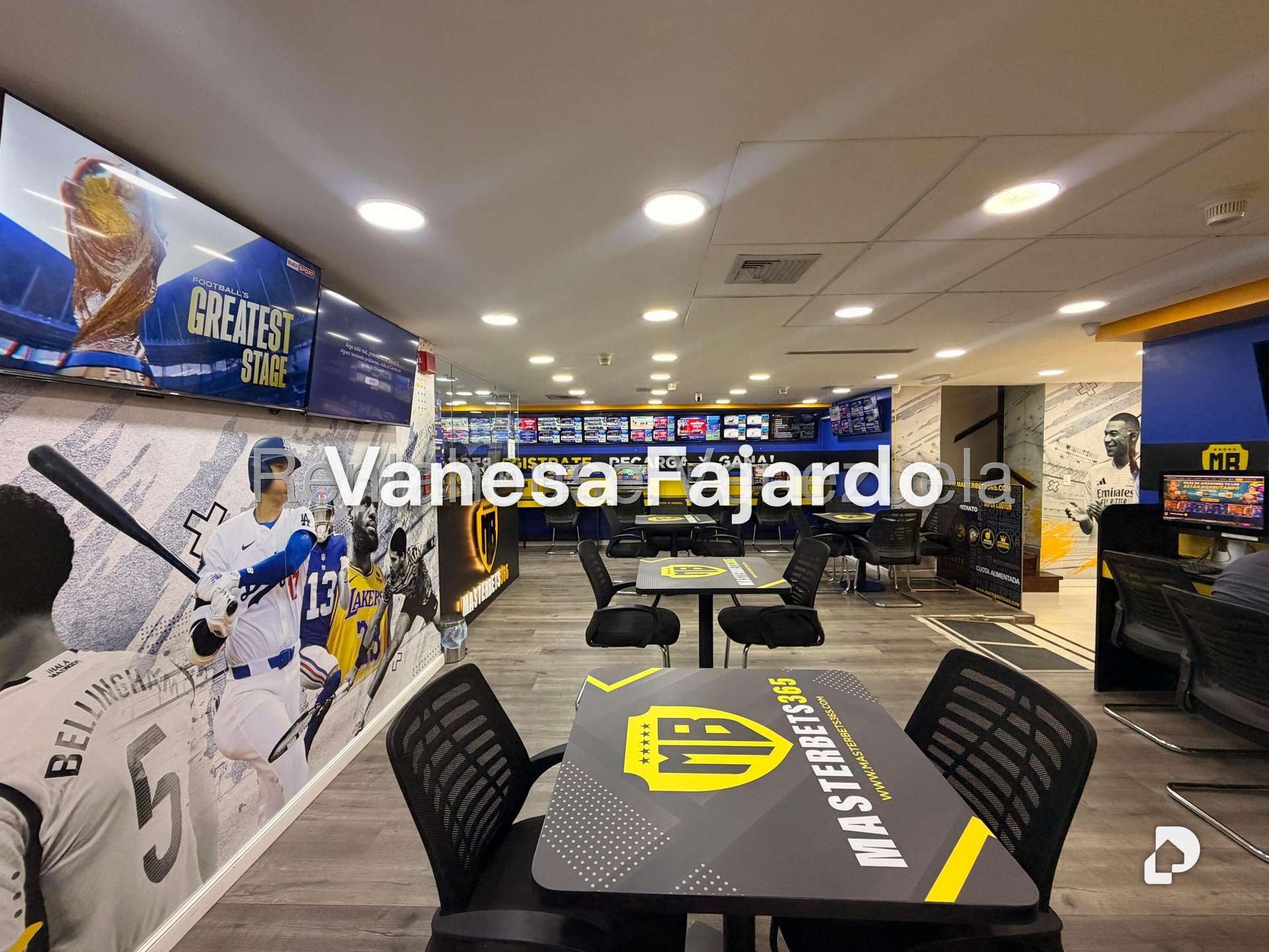 Local comercial en Las Mercedes, Caracas – 15