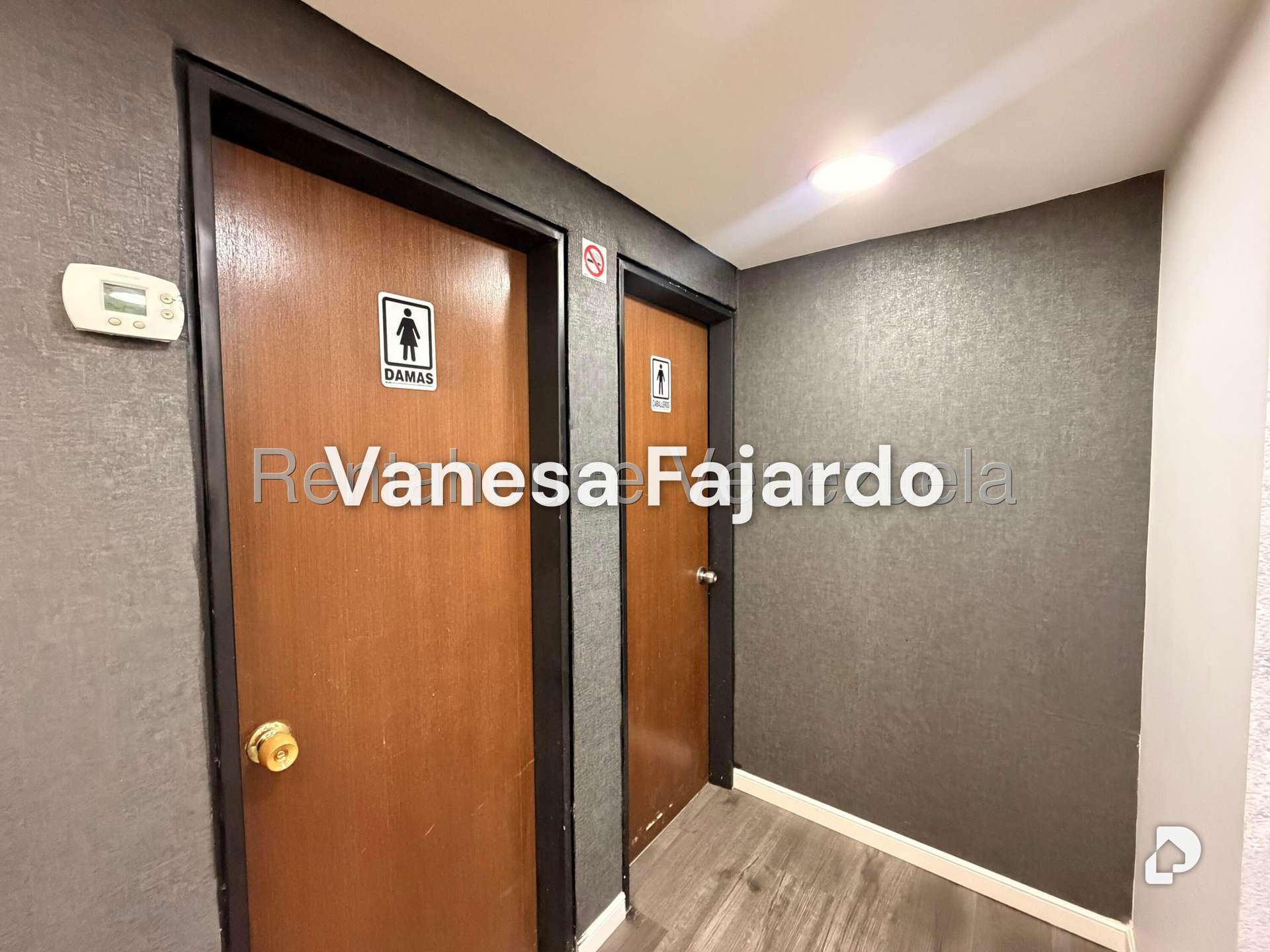 Local comercial en Las Mercedes, Caracas – 16