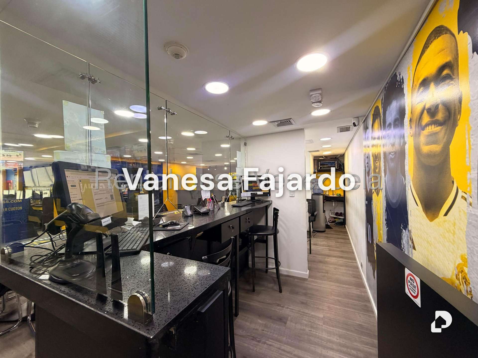 Local comercial en Las Mercedes, Caracas – 14