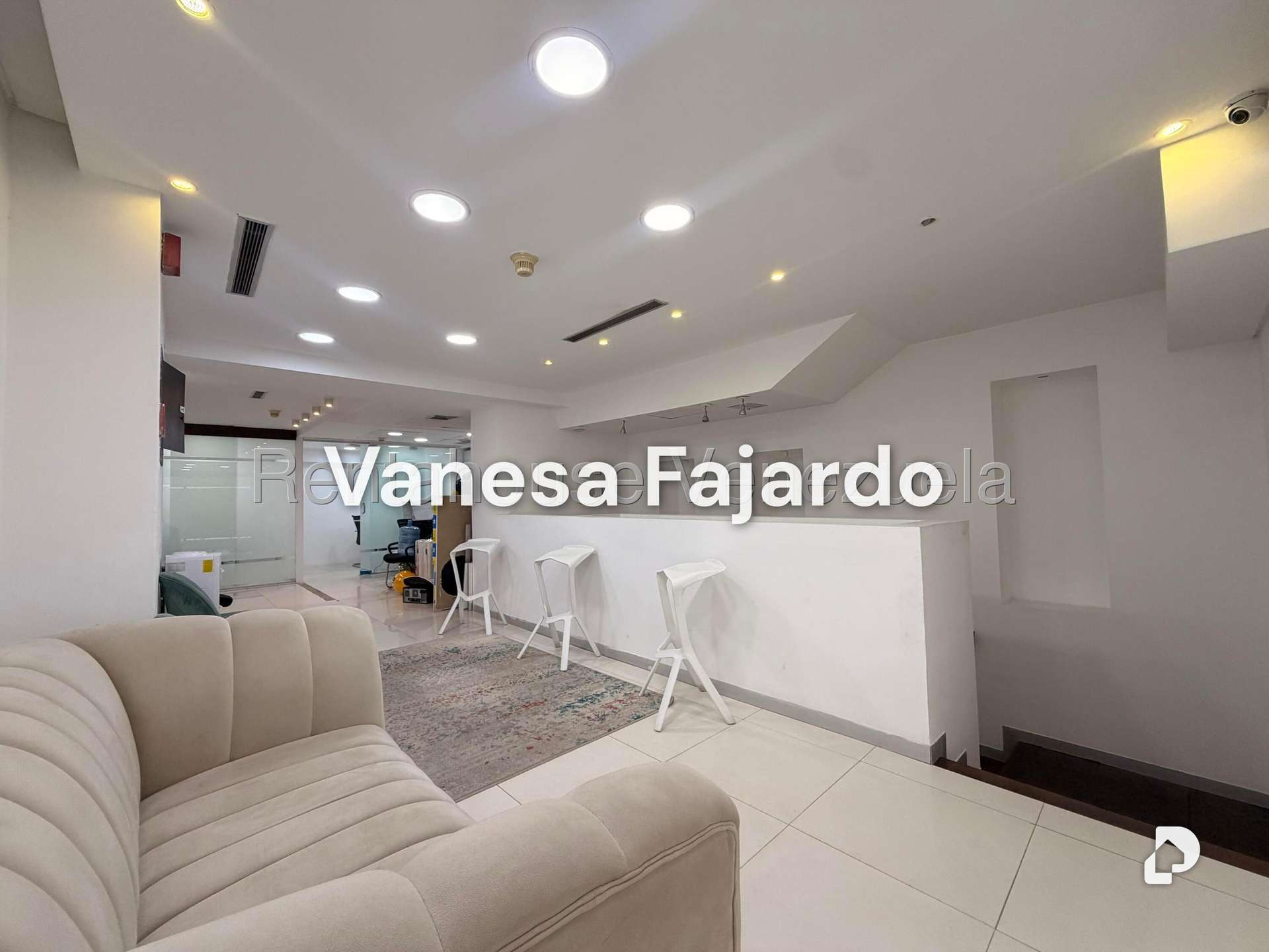 Local comercial en Las Mercedes, Caracas – 29