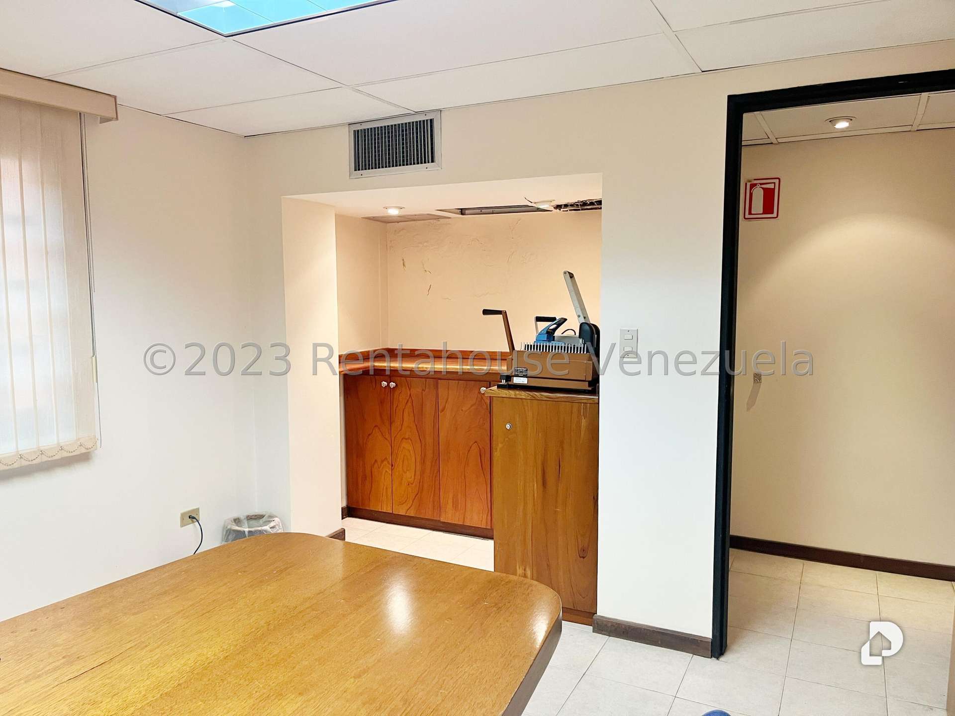 Edificio en La Trinidad, Caracas – 21