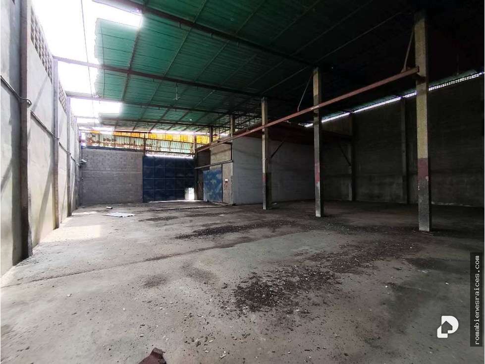 Edificio en Punto Fijo – 25