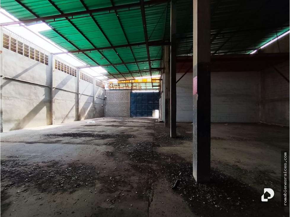 Edificio en Punto Fijo – 24