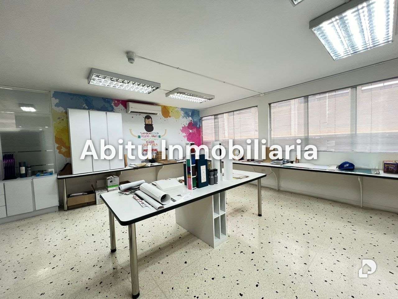 Building in Boleíta Norte, Caracas – 14