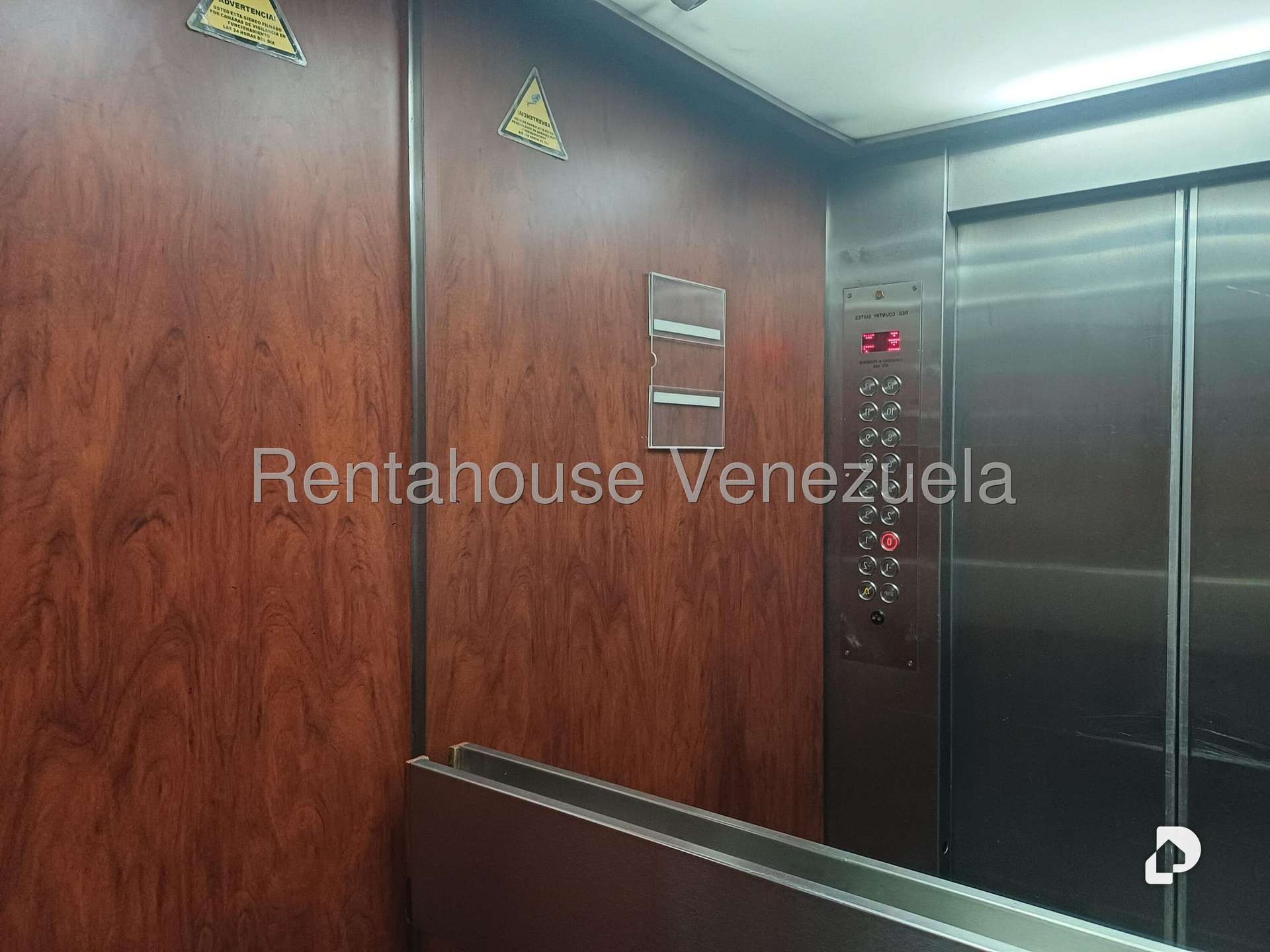 Apartamento en Campo Alegre, Caracas – 13