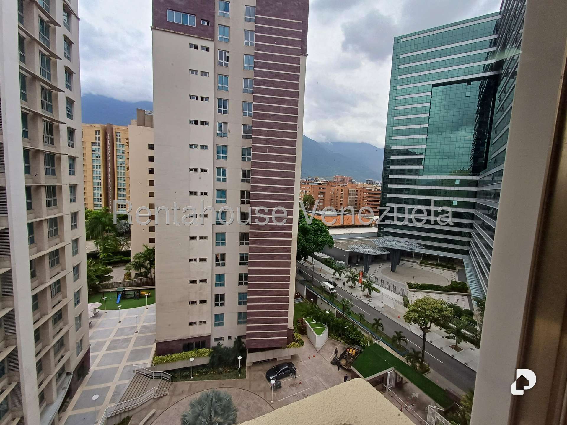 Apartamento en Campo Alegre, Caracas – 25