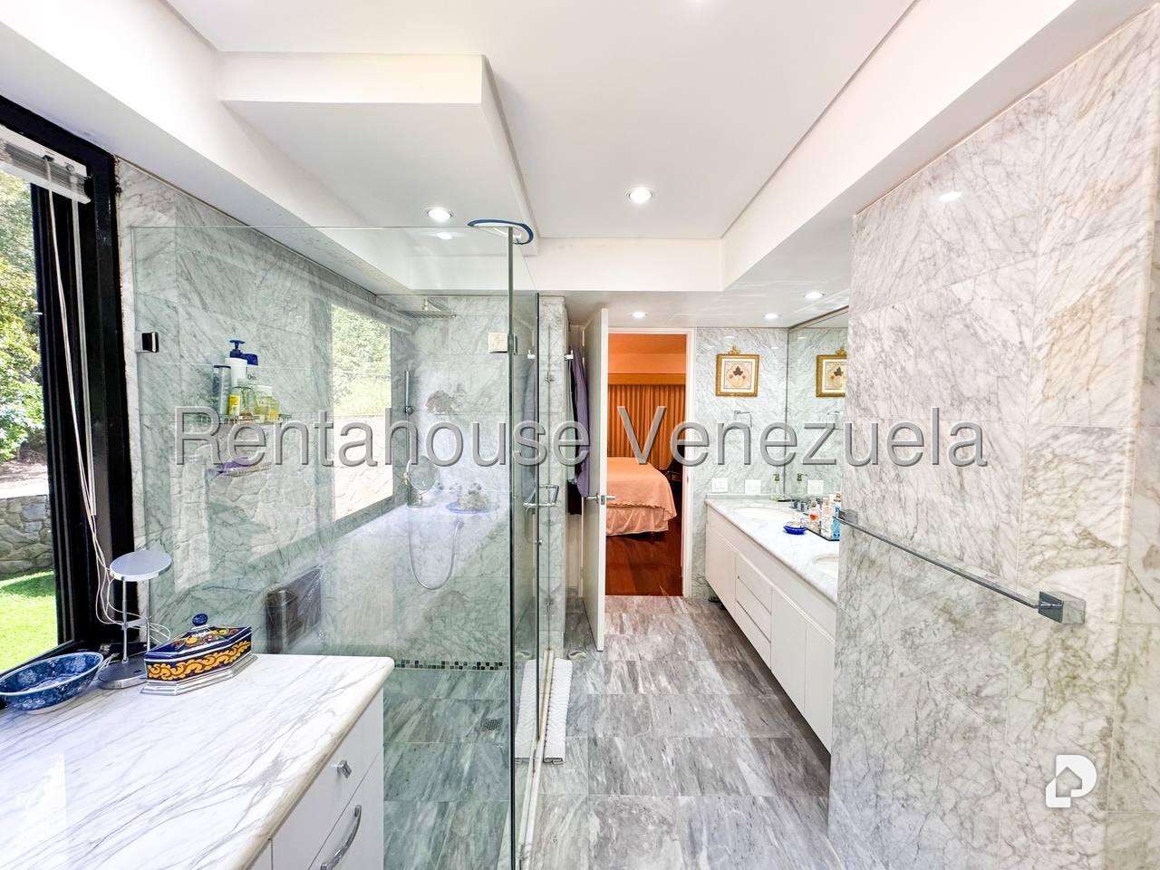 Apartamento en Lomas de La Lagunita, Caracas – 29