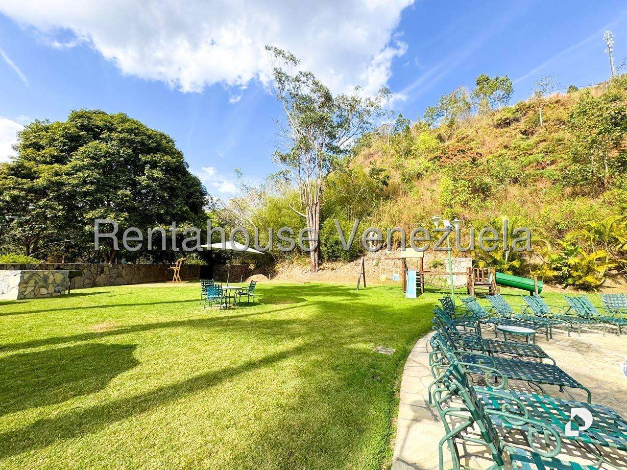 Apartamento en Lomas de La Lagunita, Caracas – 52