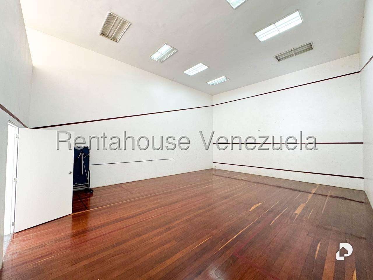 Apartamento en Lomas de La Lagunita, Caracas – 44