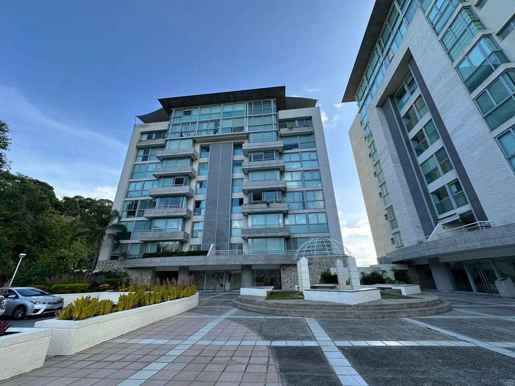 Apartamento en Lomas de Las Mercedes, Caracas - 1