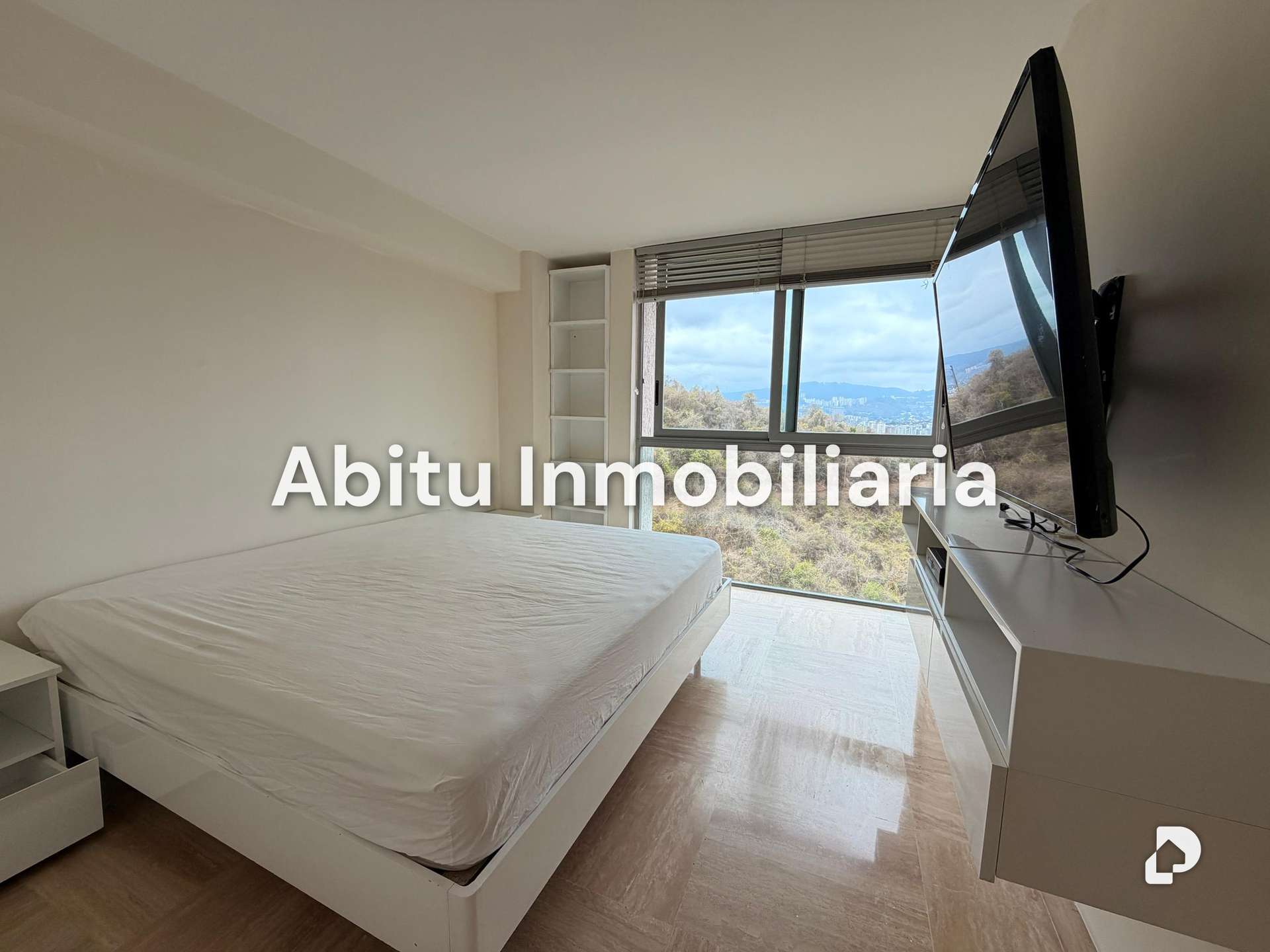 Apartamento en Lomas de Las Mercedes, Caracas – 11