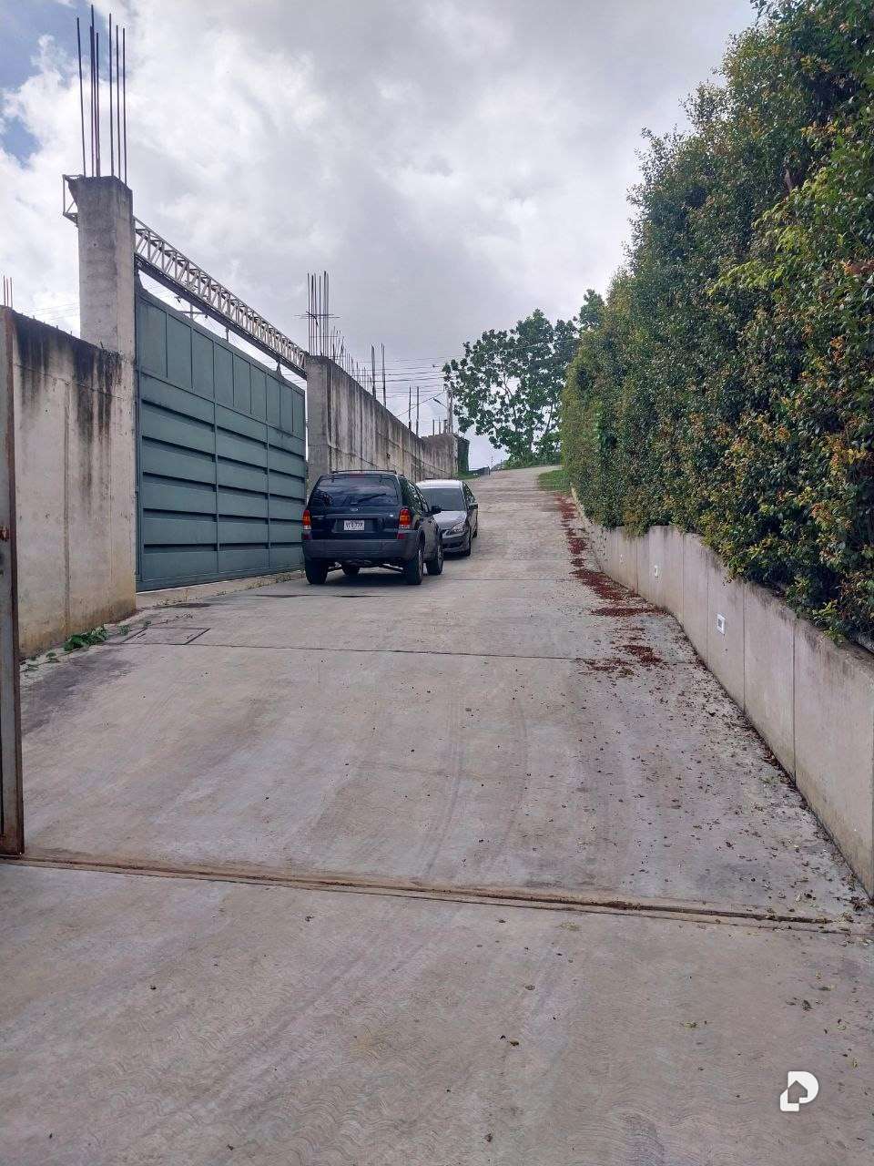 Land in La Unión, Caracas – 1
