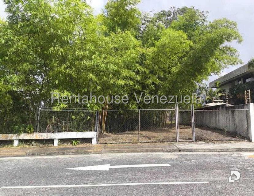 Terreno en Los Naranjos (del Cafetal), Caracas – 1