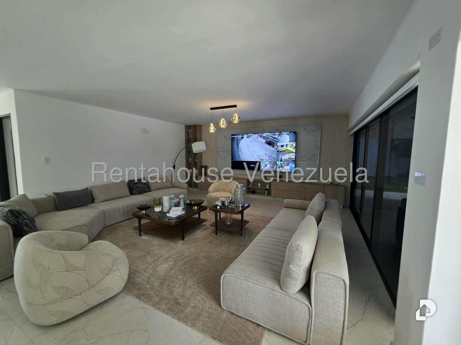 Casa en Los Naranjos (del Cafetal), Caracas – 24