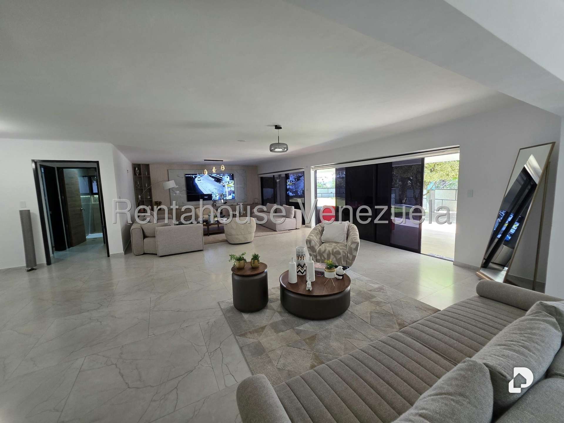 Casa en Los Naranjos (del Cafetal), Caracas – 17