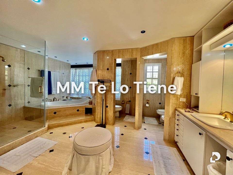 Casa en Los Chorros, Caracas – 25