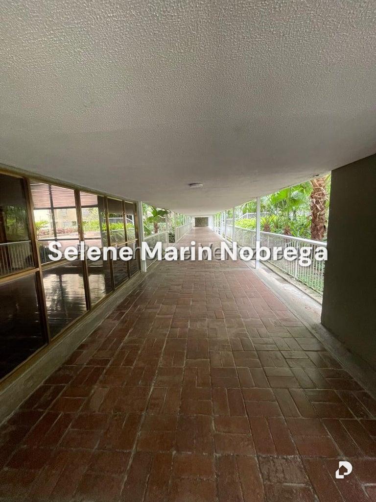 Apartamento en El Cigarral, Caracas – 4