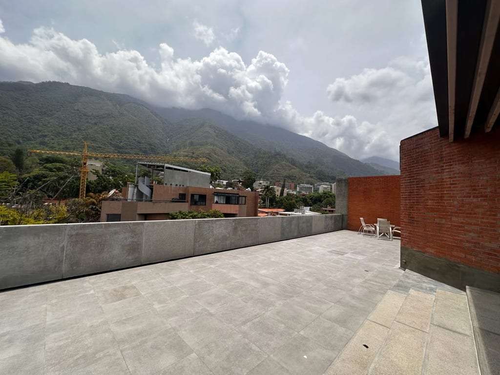 Apartamento en Altamira, Caracas - 1