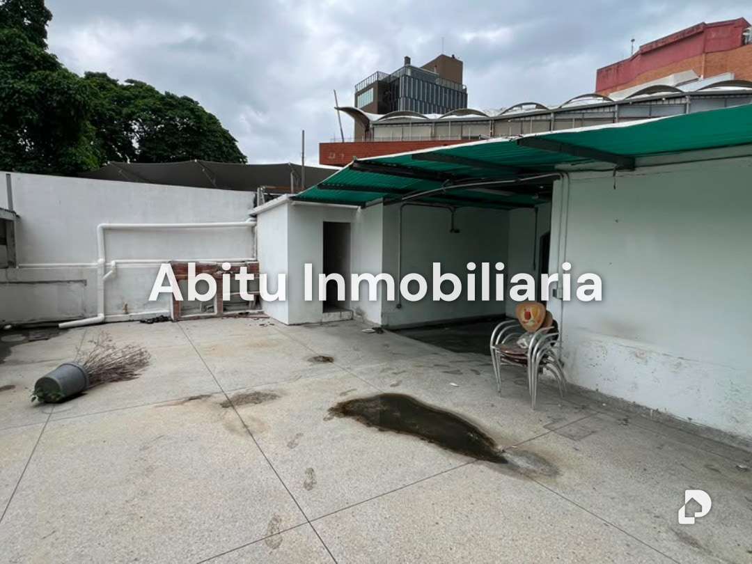 Local comercial en Las Mercedes, Caracas – 13