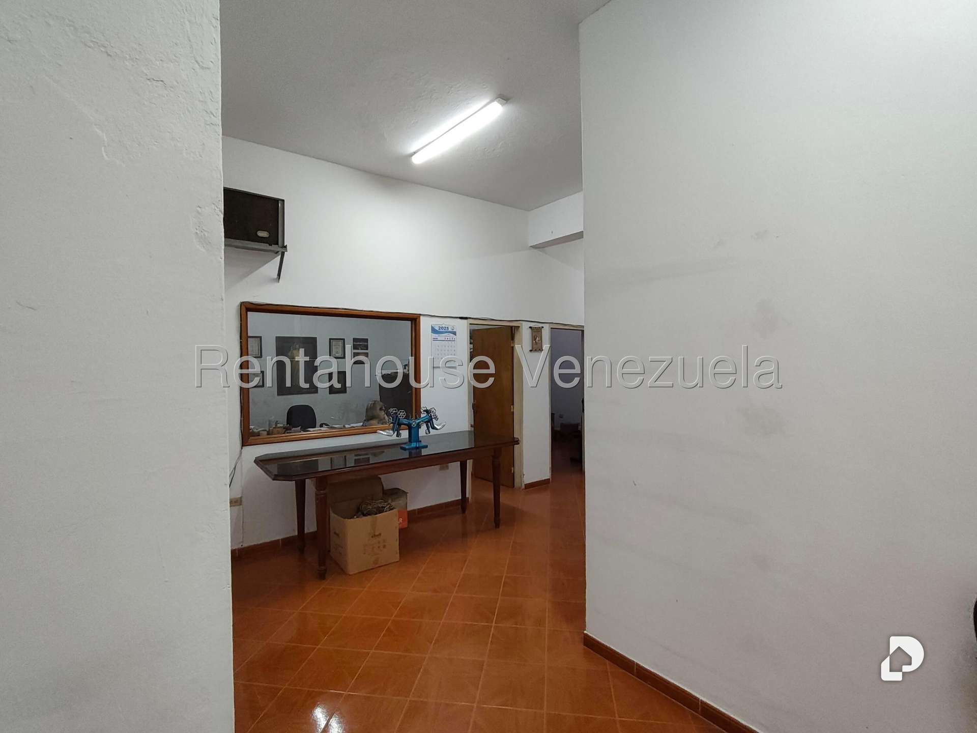 Local comercial en Parroquia La Candelaria, Caracas – 10