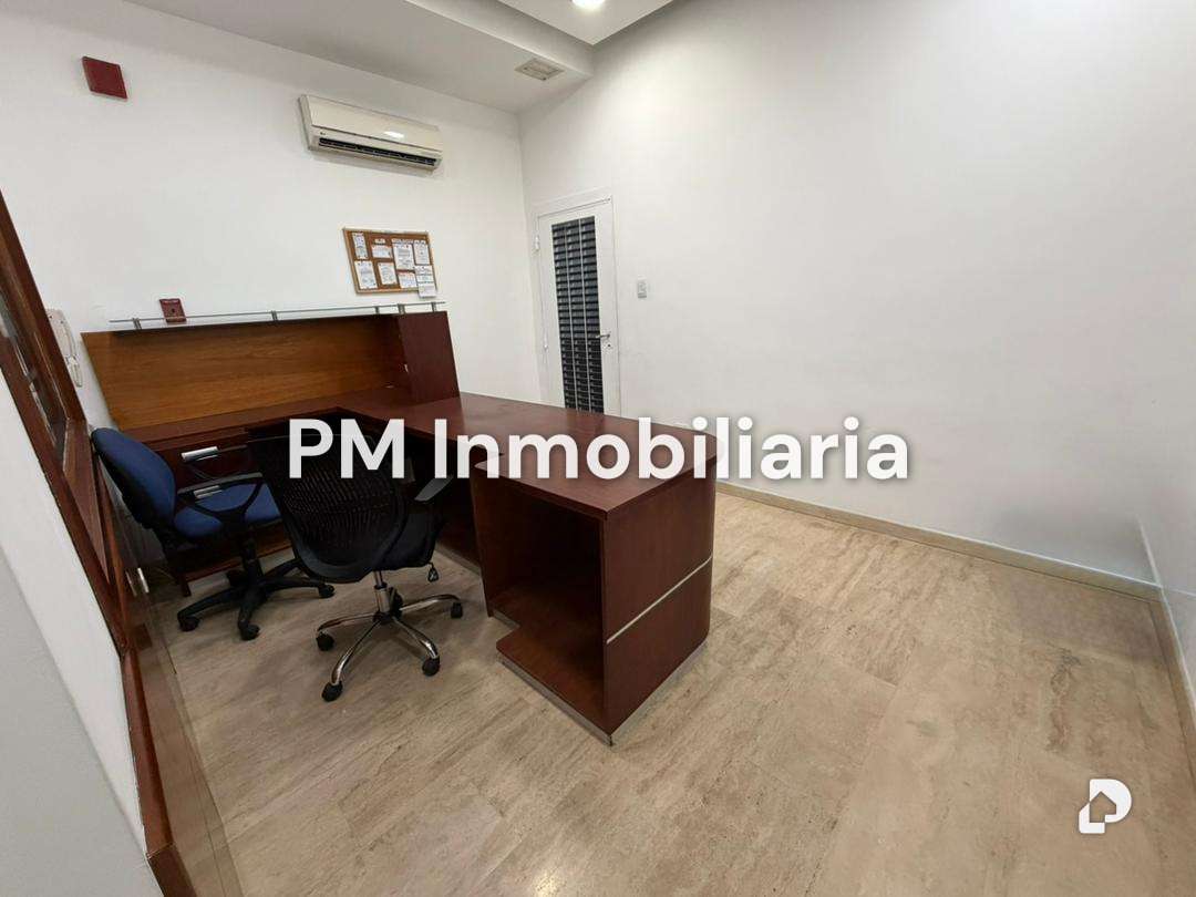 Oficina en Los Palos Grandes, Caracas – 2