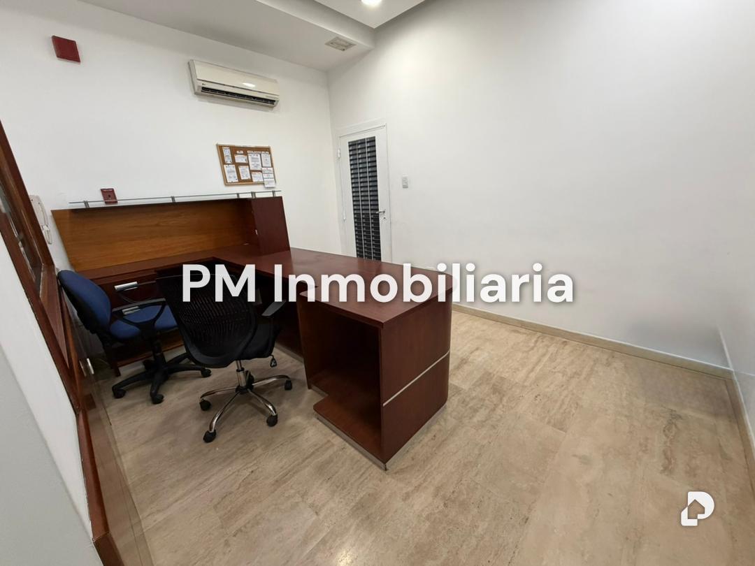 Oficina en Los Palos Grandes, Caracas – 2